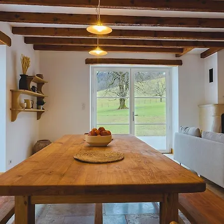 Вилла Au Verger Maison De Charme Avec Piscine Saint-Rambert-en-Bugey